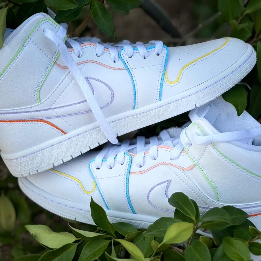 Pastel colorful outline air Jordan custom Nike shoes women - Picture 3 of 7